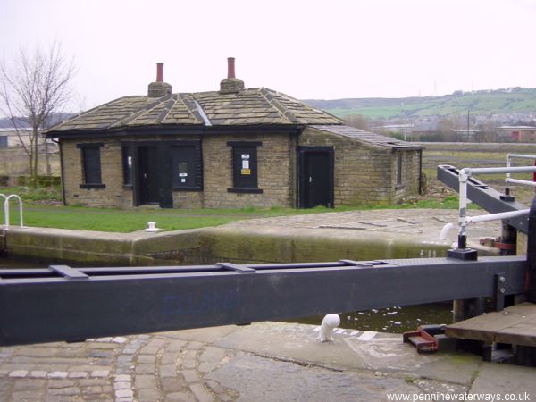 Elland Lock, Calder and Hebble Navigation