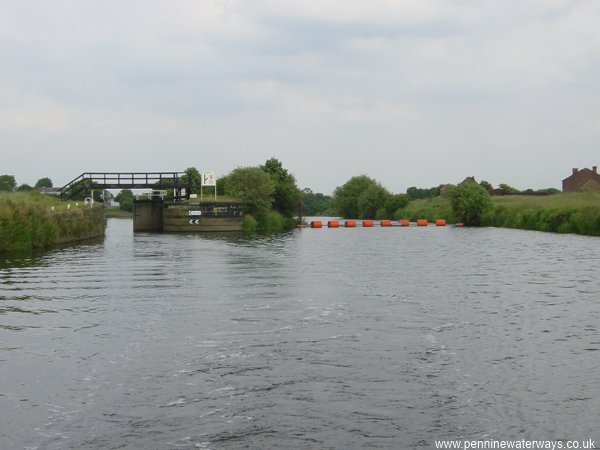 Thornes Flood Lock, Calder and Hebble Navigation Thornes Flood Lock, Calder and Hebble Navigation