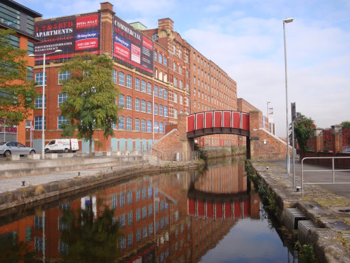 Kitty Footbridge, Rochdale Canal