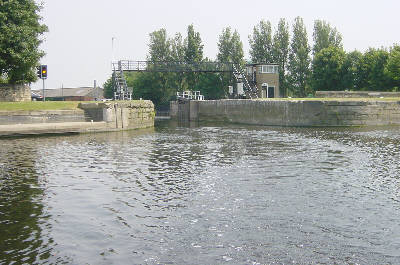 Castleford Flood Lock, Aire and Calder Navigation