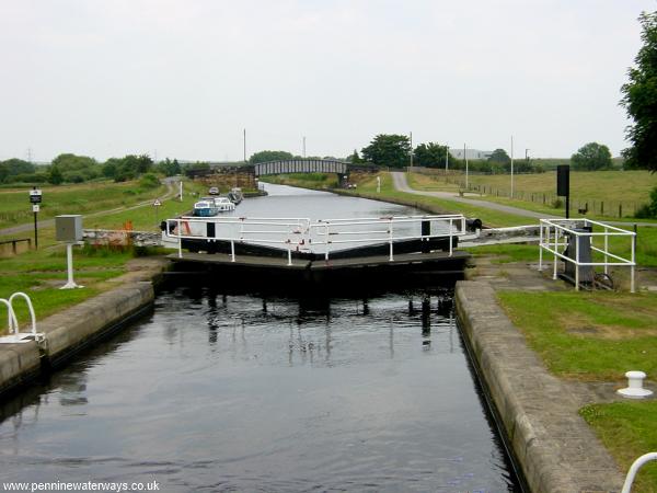 Kings Road Lock, Aire and Calder Navigation