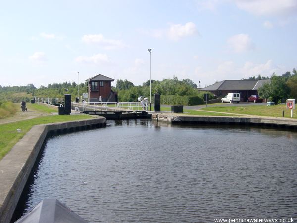 Lemonroyd Lock, Aire and Calder Navigation