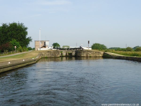 Fishpond Lock, Aire and Calder Navigation Fishpond Lock, Aire and Calder Navigation