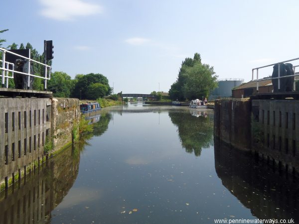 Castleford Flood Lock, Aire and Calder Navigation