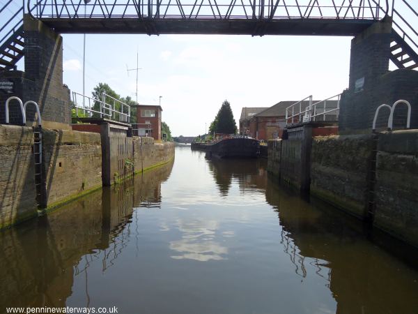 Ferrybridge Flood Lock, Aire and Calder Navigation