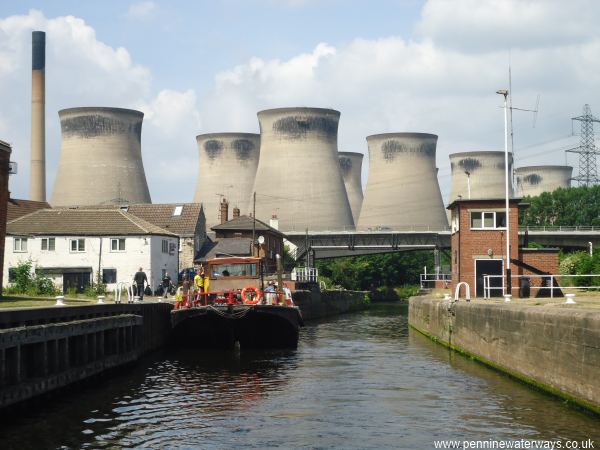 Ferrybridge Flood Lock, Aire and Calder Navigation