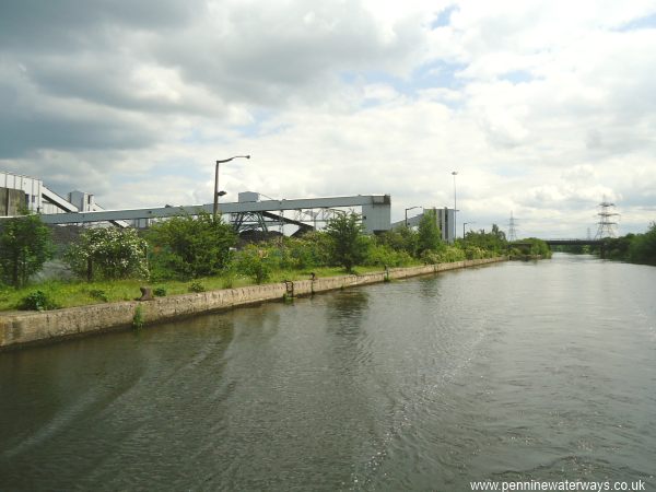 Kellingley Colliery, Aire and Calder Navigation
