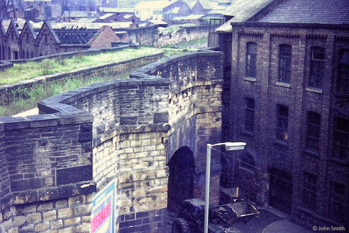 Store Street Aqueduct. photo: John Smith