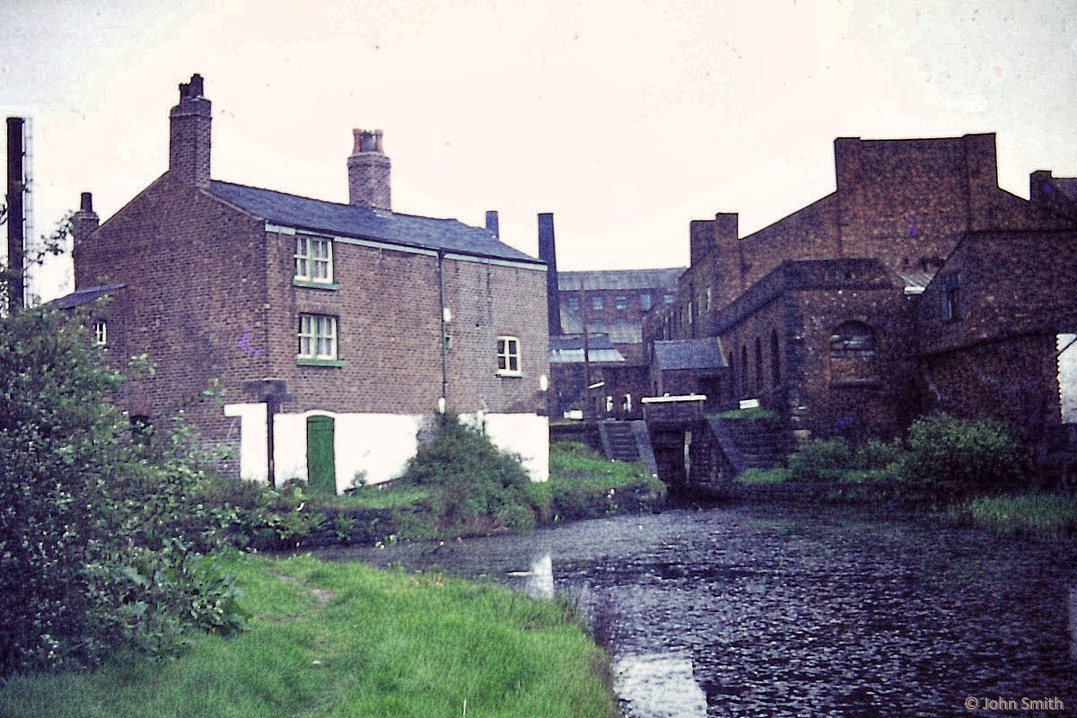 Islington Junction. photo: John Smith