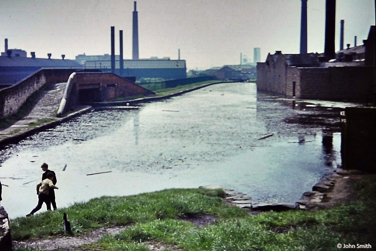 Store Street Aqueduct. photo: John Smith