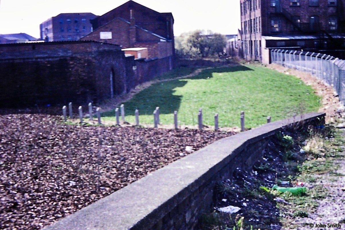 from Hollins Road. photo: John Smith