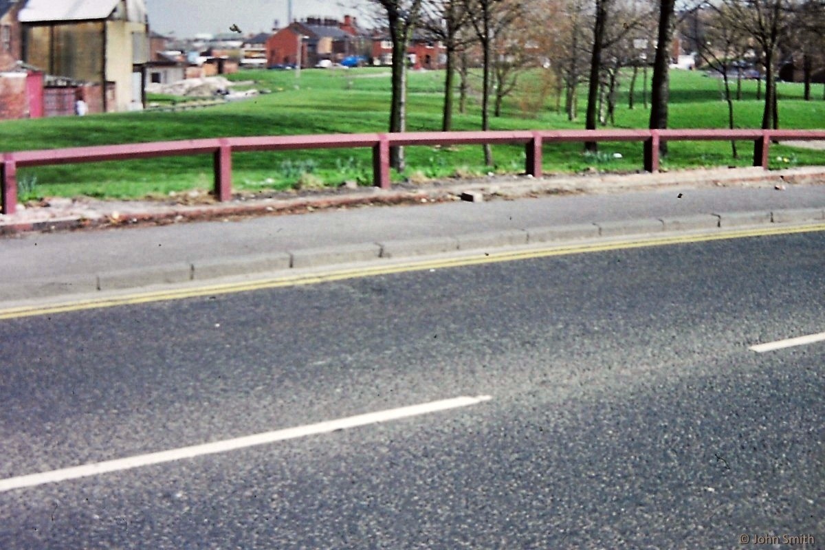 Hollins Road. photo: John Smith