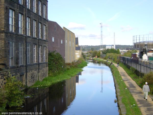 From Locomotive lift bridge, Huddersfield Broad Canal