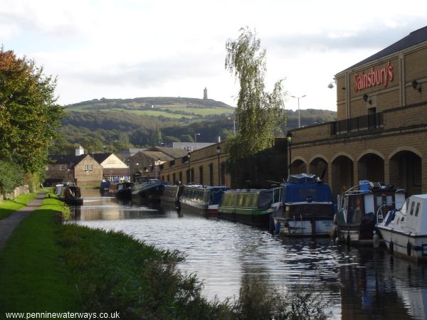 From Locomotive lift bridge, Huddersfield Broad Canal