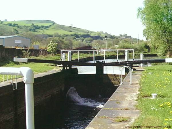 Huddersfield Broad Canal Colne Bridge Lock, Huddersfield Broad Canal