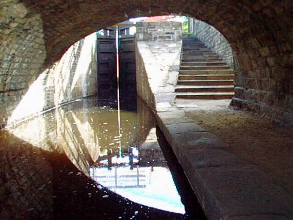Lock 24W