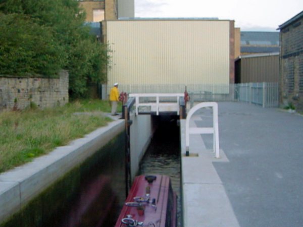 Lock 2e, Huddersfield