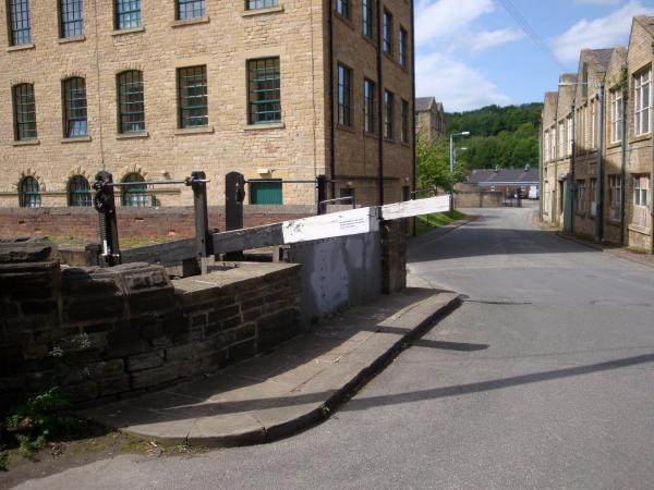 Lock 8e, Milnsbridge