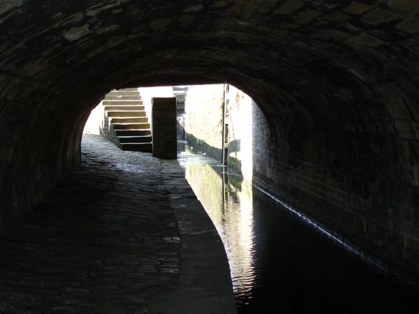 Lock 4e, Longroyd Bridge Lock 4e, Longroyd Bridge
