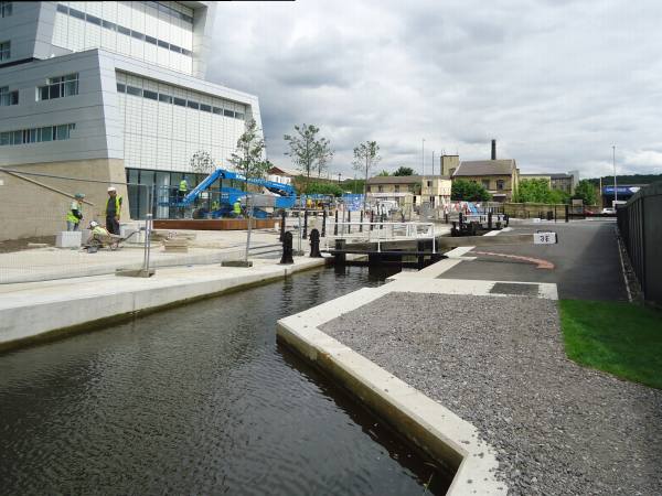 Lock 3e, Huddersfield Waterfront