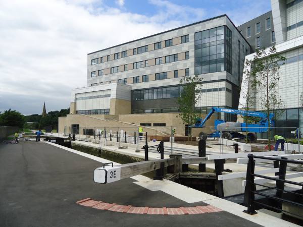 Lock 3e, Huddersfield Waterfront