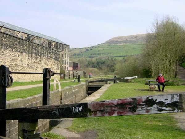 from Woodend Lock (14w) Huddersfield Narrow Canal, Mossley