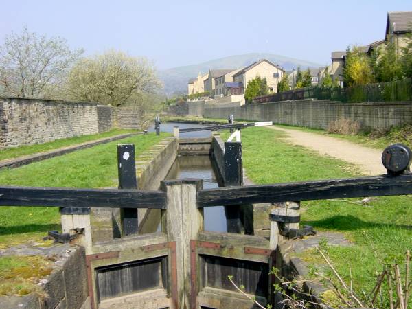  Lock 16W, Huddersfield Narrow Canal, Mossley 