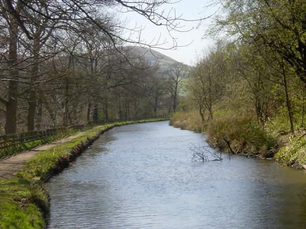 towards Greenfield from Uppermill, Huddersfield Narrow Canal, Uppermill, Saddleworth