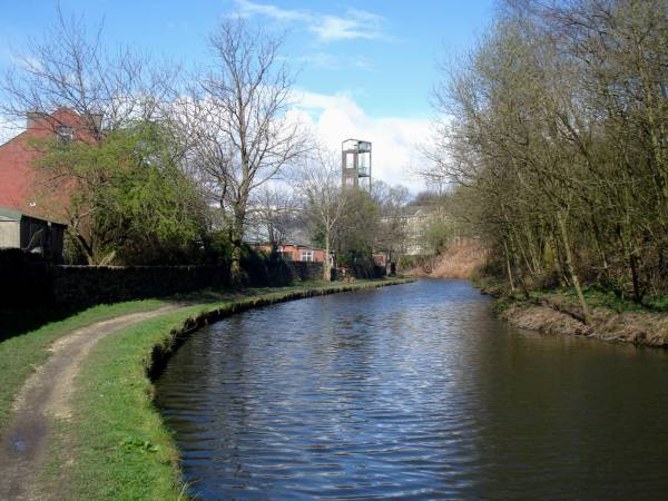  Lock 16W, Huddersfield Narrow Canal, Mossley 