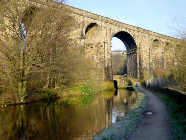 Saddleworth Viaduct, Huddersfield Narrow Canal, Saddleworth