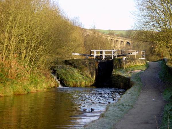 Lock 22 W, Huddersfield Narrow Canal, Saddleworth