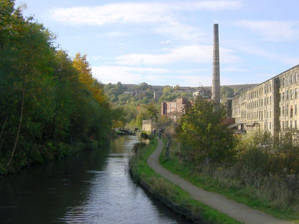 Woodend Lock (14W) Huddersfield Narrow Canal, Mossley