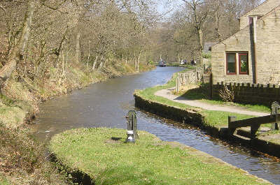Lock 20w, Huddersfield Narrow Canal, Greenfield, Saddleworth