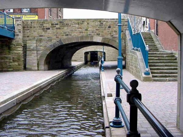 Melbourne Street Bridge, Huddersfield Narrow Canal, Stalybridge