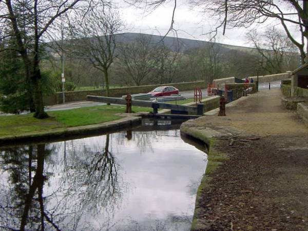 Wade Lock, Huddersfield Narrow Canal, UppermillSaddleworth