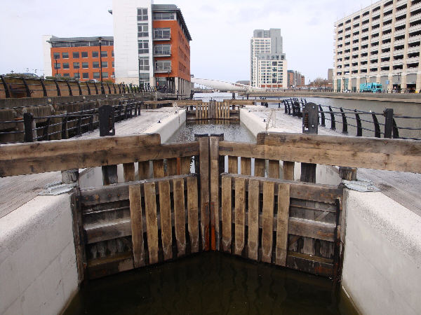 Liverpool canal link