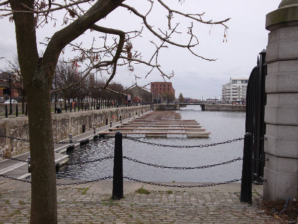 Liverpool canal link