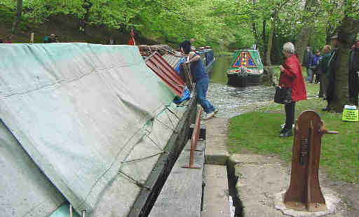 boat getting stuck coming out of Wade Lock