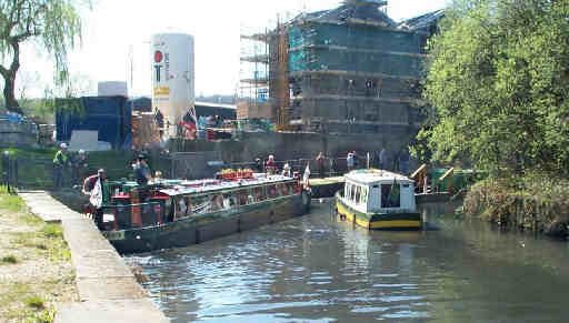 Boats assemble below Lock 1E