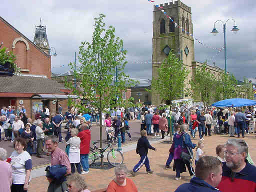 crowds in Armentieres Square