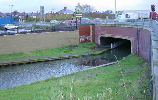 Broadway, Chadderton