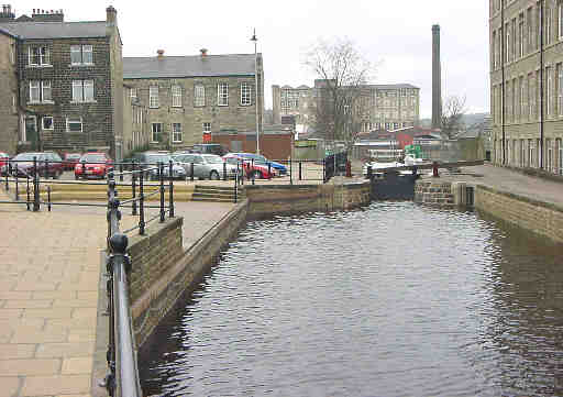 Lock 22E, Slaithwaite