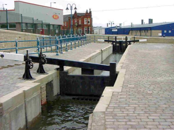 Lock 4W Stalybridge