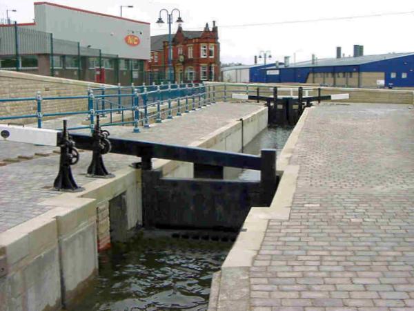  Lock 4W Stalybridge 