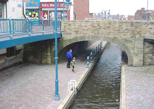 Looking towards Melbourne Street bridge, Stalybridge