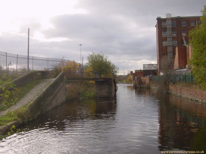 Former rail interchange arm, Ashton