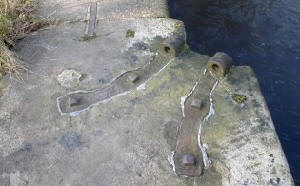 Detail of A-frame in Daisy Nook. Photo: Bob Gough