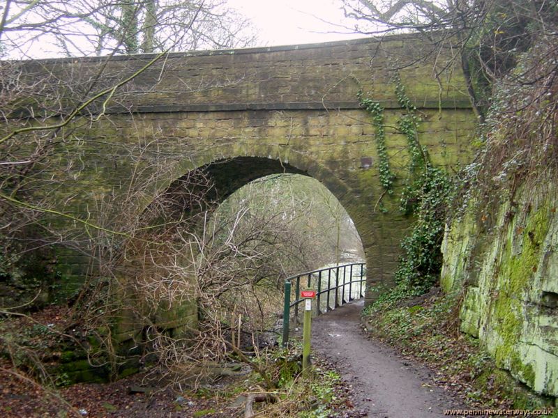 Haw Park Bridge, Barnsley Canal