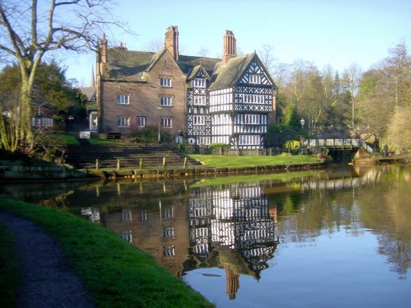 Worsley Packet House, Bridgewater Canal