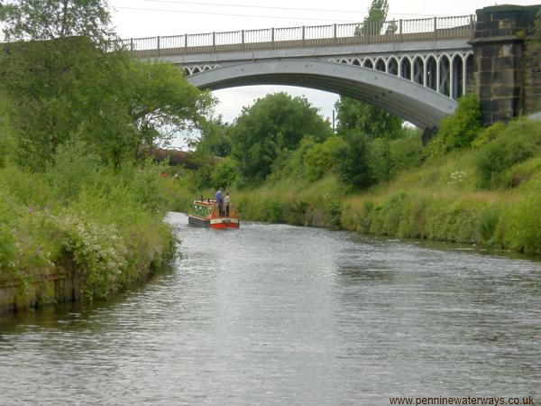 railway bridge near Thornhill Flood Lock, Calder and Hebble Navigation